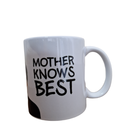 Caneca de Porcelana Mother Knows Best